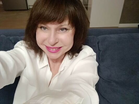  ,   Ninel, 61 ,   ,   , c 