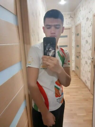  ,   Bek, 21 ,   