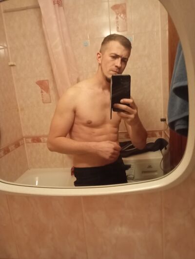  ,   Vlad, 32 ,   ,   