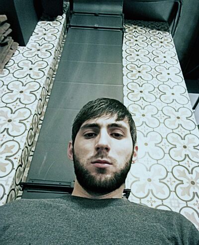  ,   Amir, 32 ,   ,   