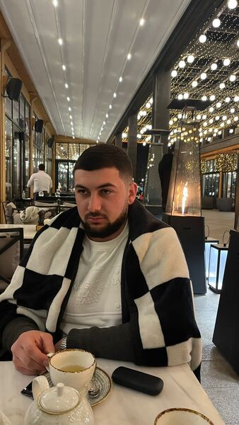  ,   Arman, 24 ,   ,   