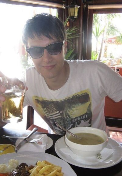  -,   Anton, 30 ,   ,   