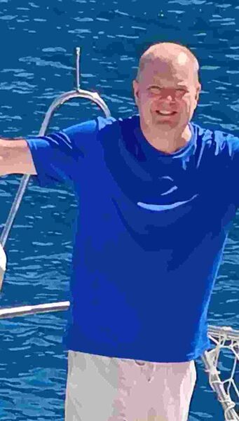  -,   Evgenij, 52 ,     , c , 