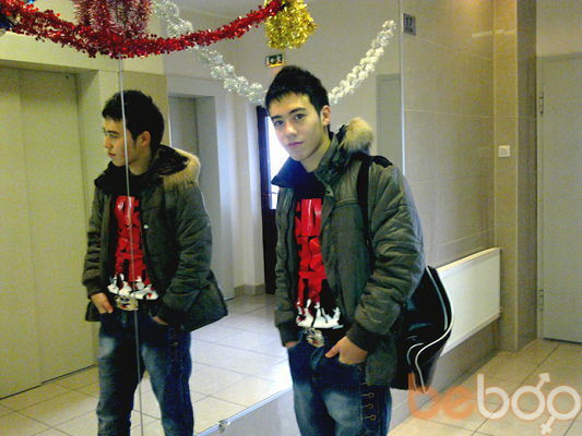  ,   Shax, 32 ,   