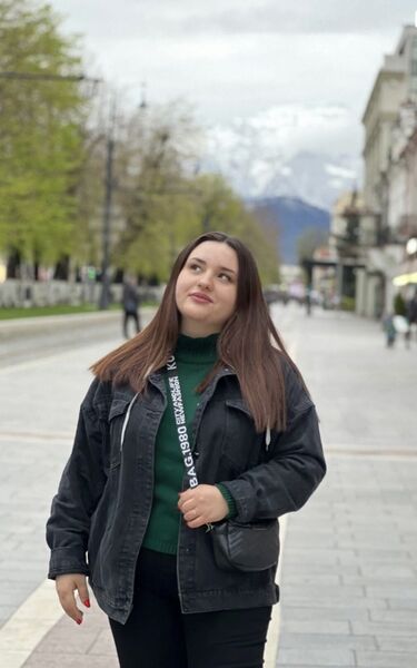  --,   , 25 ,     , c 