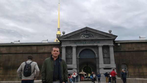  -,   Zurab, 49 ,  