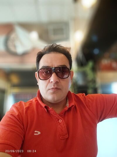  New York City,   Alireza, 45 ,   ,   