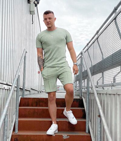  ,   , 32 ,   ,   