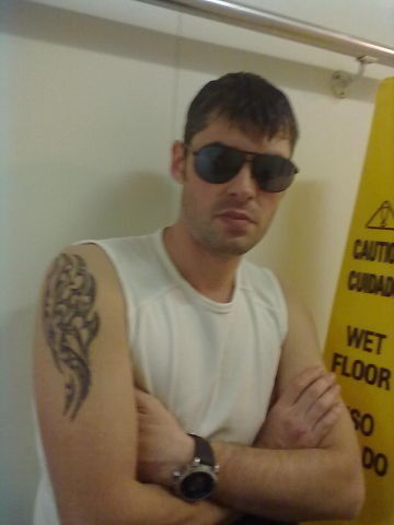  ,   Denis, 43 ,   ,   , c 