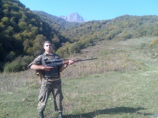 ,   Rob, 33 ,   