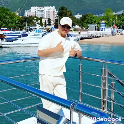  ,   Kamoliddin R, 35 ,   ,   
