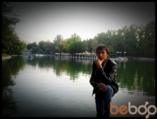  ,   Djon, 32 ,   