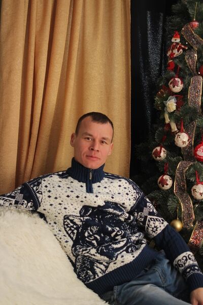  ,   Azat, 37 ,   ,   , c , 