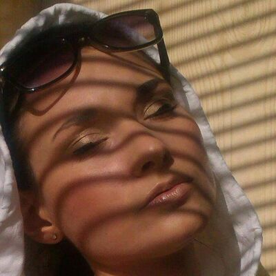  ,   Ketrin, 33 ,  