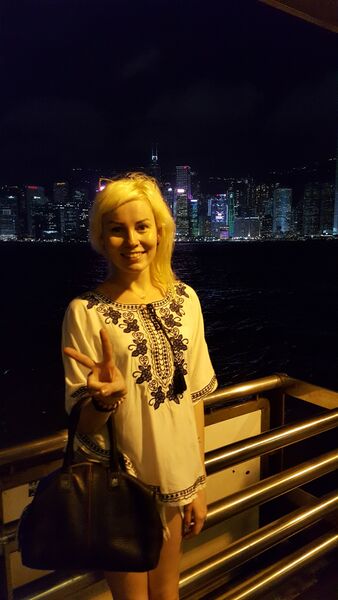  ,   Sara, 21 ,   ,   