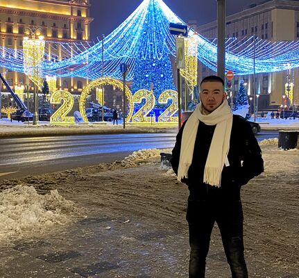  ,   Ali barber, 30 ,     