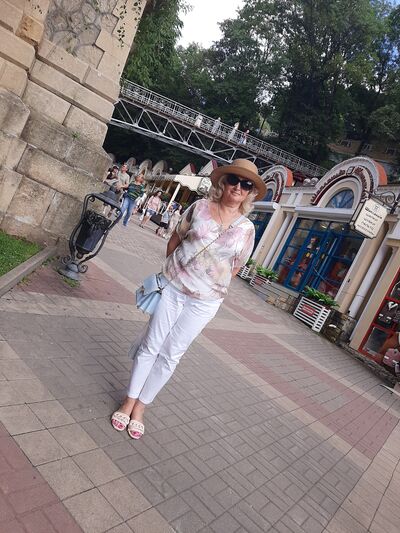  --,   Elena, 64 ,     , c 
