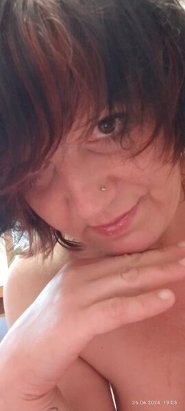  ,   Lana, 40 ,   ,   , c , 