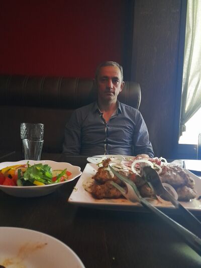  ,   Eli, 40 ,   ,   