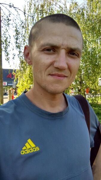  ,   Genik, 34 ,   ,   
