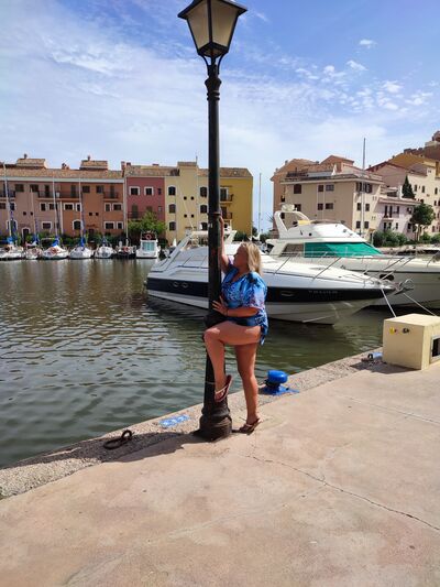  ,   Bonita, 39 ,   ,   