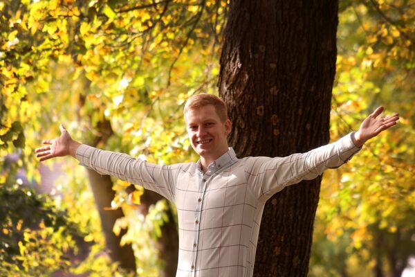  ,   Anton, 32 ,   ,   