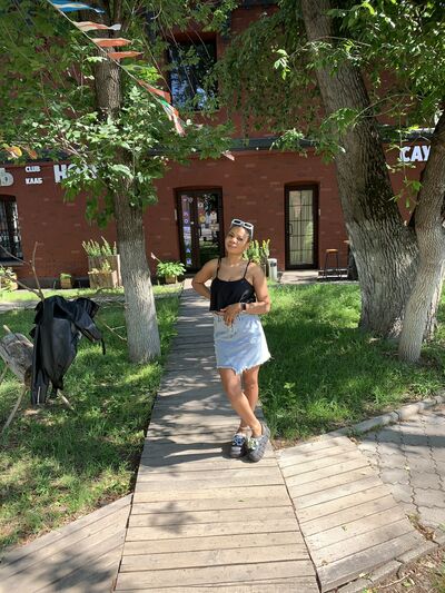  ,   Lisa, 32 ,   ,   , c 