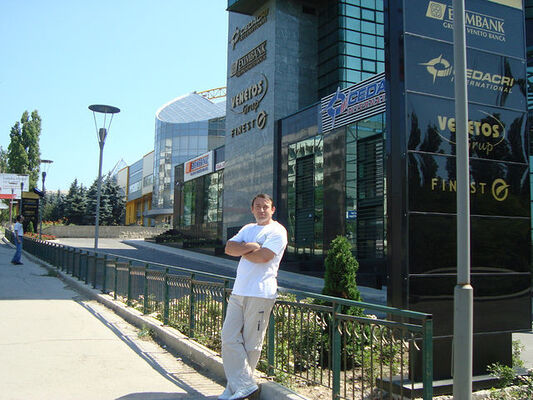  ,   Valera, 49 ,     , c 