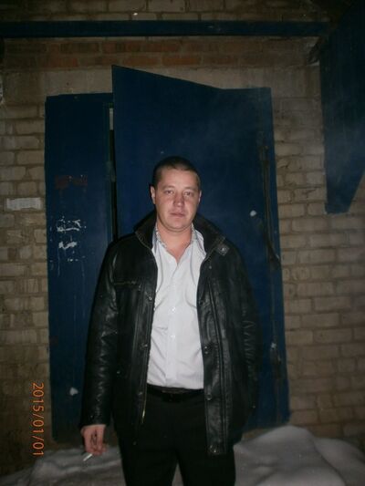 ,   Azat, 36 ,   