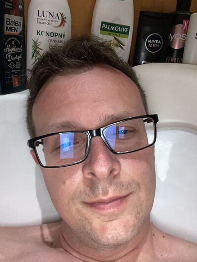  ,   Nickie, 41 ,   ,   