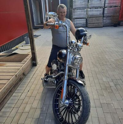  As,   Viktor, 49 ,   ,   