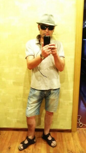  ,   Rassel, 49 ,   
