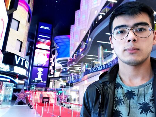  ,   Aziz, 28 ,   ,   