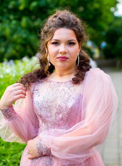  --,   Eleanora, 19 ,   ,   , c 