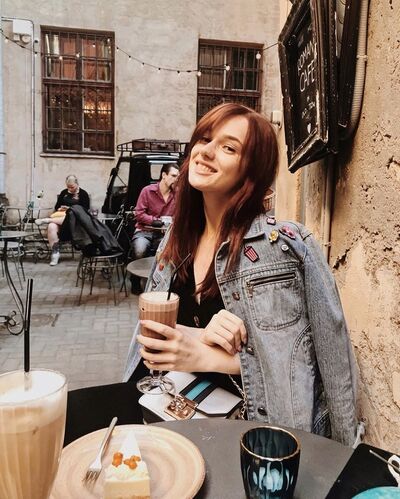  ,   Ludmila, 27 ,   ,   , c , 