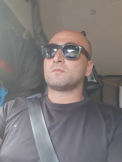 North Charleston,   Davit, 33 ,   ,   , c , 