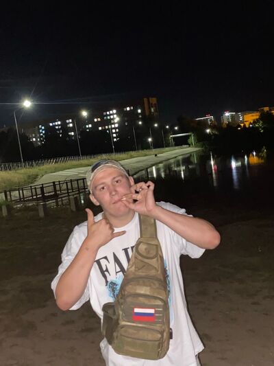  ,   Ilya, 18 ,   c 