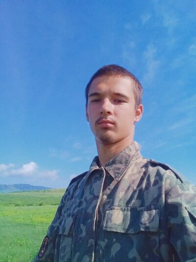  ,   Yarik, 20 ,   ,   , c , 