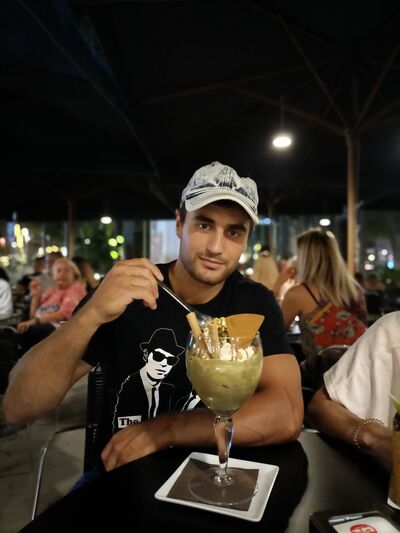  ,   Alex, 31 ,   ,   , c , 