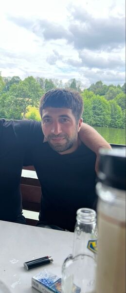 ,   Armen, 27 ,   ,   