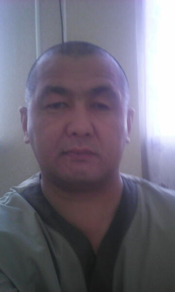  ,   Alex, 52 ,   