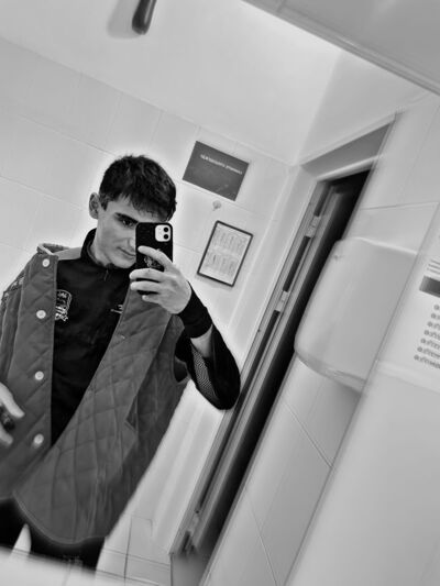  ,   Ako, 22 ,   c 