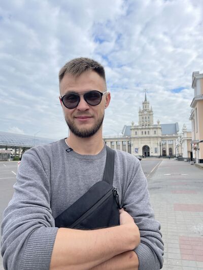  ,   Anton, 35 ,   ,   