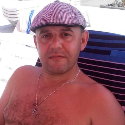  ,   Mihail, 48 ,  