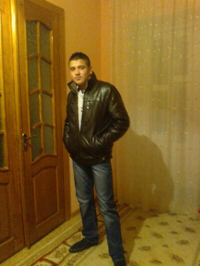  ,   Dorin, 32 ,   