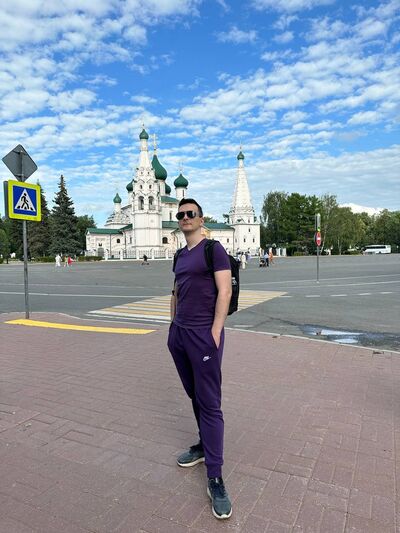  ,   Dima, 37 ,     