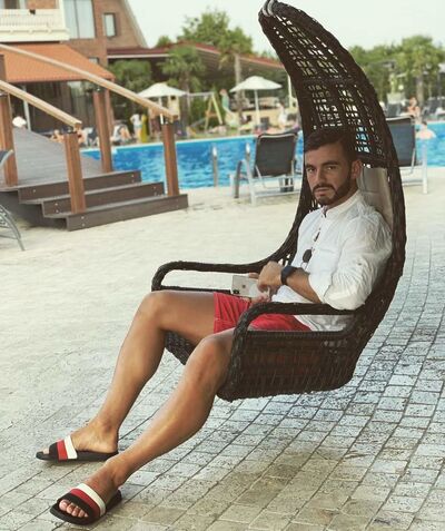  ,   Nikoloz, 33 ,   ,   , c 