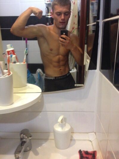  ,   George, 29 ,   