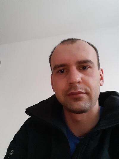  -,   Valik, 31 ,   ,   , c 