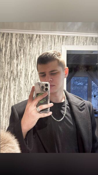  ,   Vlad, 22 ,   ,   